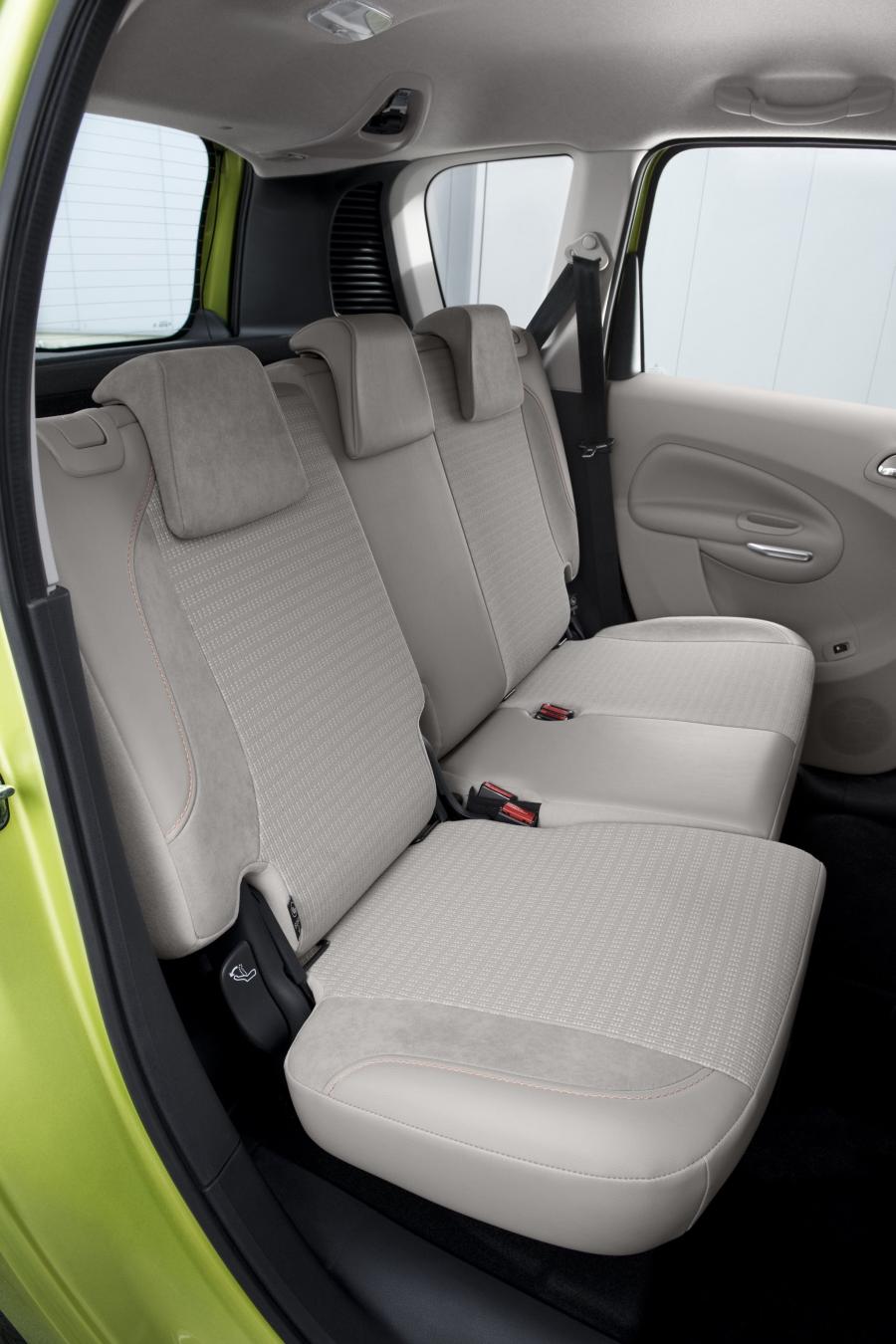  Citroen C3 Picasso 2009 года  (фото 226 из 242)